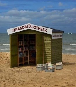 tengerparti konyvtar